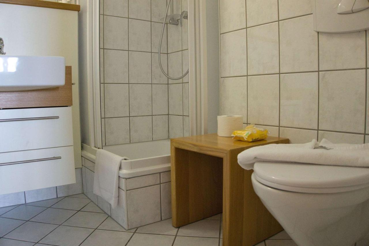 Fewo Mit Meerblick, Gratis Nutzung Vom Ahoi Erlebnisbad Und Sauna In Sellin - Haus Blick Zur See Fewo 11 Goehren  Extérieur photo